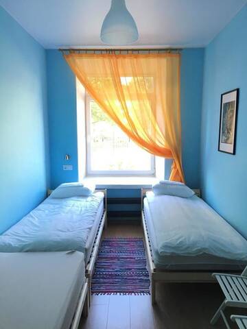Фото номера Бюджетный трехместный номер Хостелы Hostel GOSteam г. Гродно 5