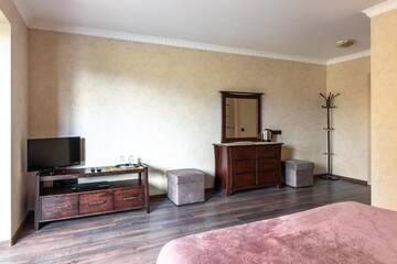 Фото номера Cемейный номер с собственной ванной комнатой Апарт-отели Vinograd Hotel г. Гродно 10