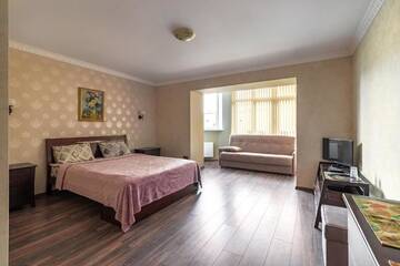Фото номера Cемейный номер с собственной ванной комнатой Апарт-отели Vinograd Hotel г. Гродно 11