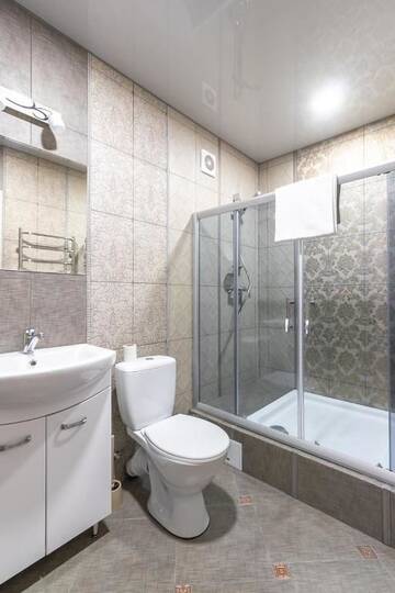 Фото номера Cемейный номер с собственной ванной комнатой Апарт-отели Vinograd Hotel г. Гродно 14