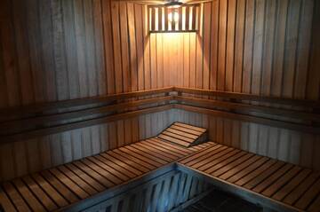 Фото номера Коттедж с 6 спальнями Дома для отпуска Cottage with sauna and pool г. Гродно 82