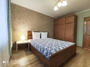 Фото номера Апартаменты с 3 спальнями Апартаменты Comfort Apartments - Large Family Suite г. Гродно 30